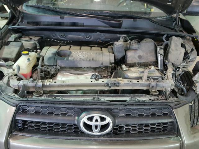 2T3BF4DV7AW067311 - 2010 TOYOTA RAV4 BROWN photo 7