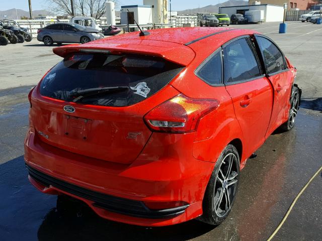 1FADP3L99HL260471 - 2017 FORD FOCUS ST RED photo 4