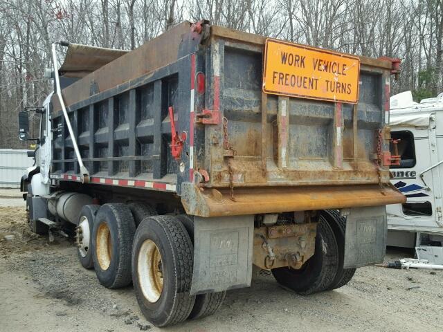 4V5KC9GF87N467453 - 2007 VOLVO VHD WHITE photo 3