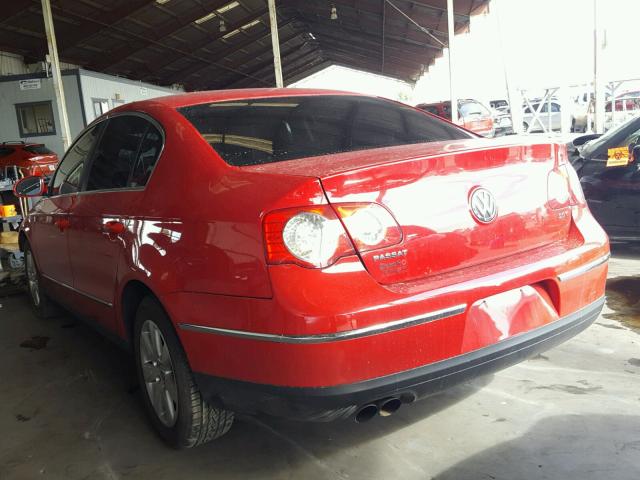 WVWJK73C88P046031 - 2008 VOLKSWAGEN PASSAT TUR RED photo 3