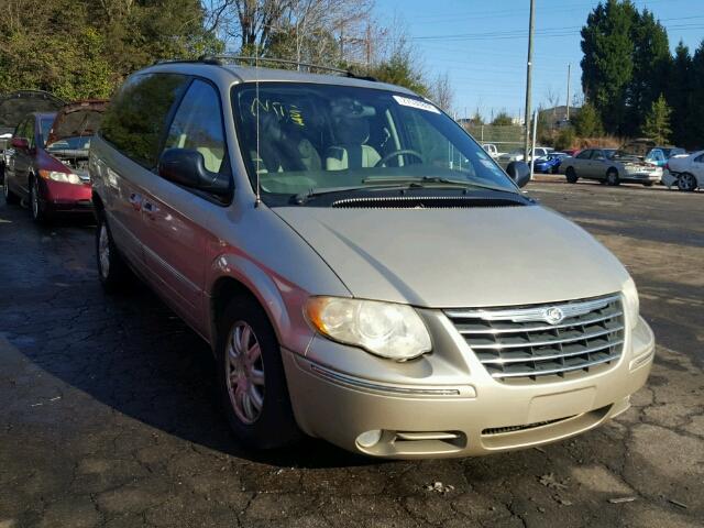 2C4GP54LX5R499530 - 2005 CHRYSLER TOWN & COU GOLD photo 1