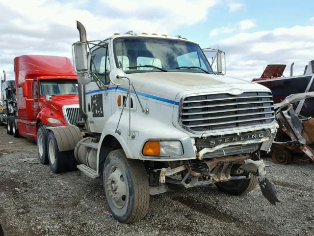 2FWJA3AS63AK82026 - 2003 STERLING TRUCK AT 9500 WHITE photo 1