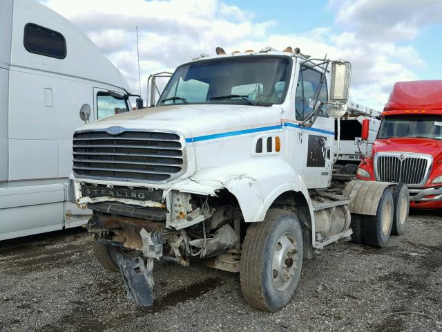 2FWJA3AS63AK82026 - 2003 STERLING TRUCK AT 9500 WHITE photo 2