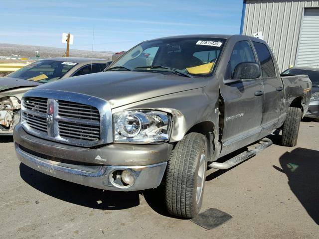 1D7HU18247J637261 - 2007 DODGE RAM 1500 S GOLD photo 2