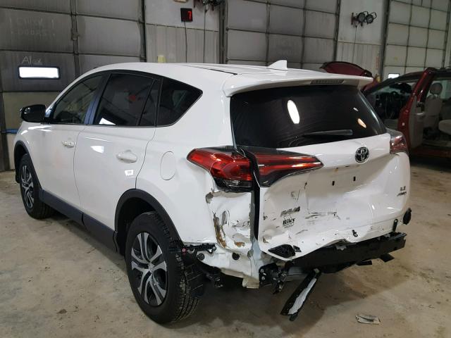 JTMBFREV4JJ721112 - 2018 TOYOTA RAV4 LE WHITE photo 3