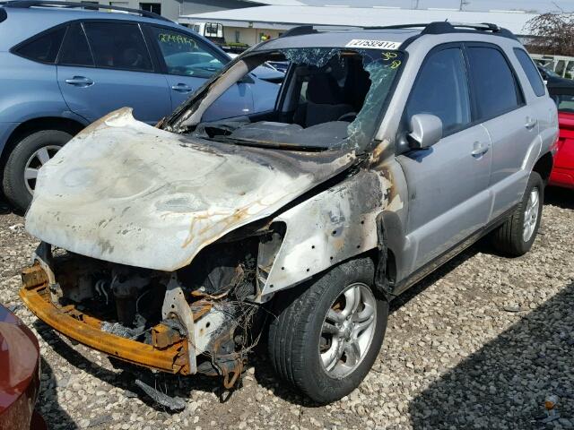 KNDJF723387476832 - 2008 KIA SPORTAGE E SILVER photo 2