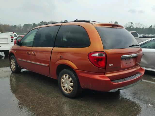 2A4GP54L46R687973 - 2006 CHRYSLER TOWN & COU RED photo 3