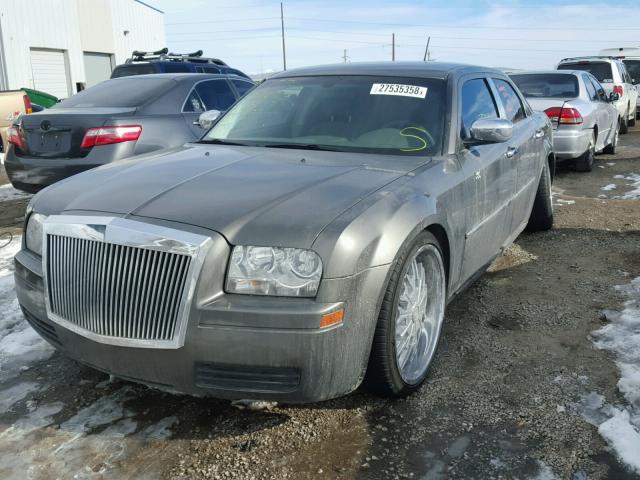 2C3LA43R78H135807 - 2008 CHRYSLER 300 LX SILVER photo 2