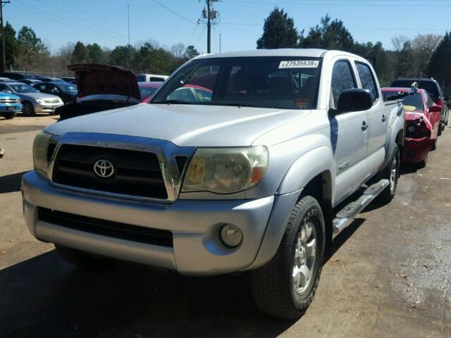 3TMLU42N86M006474 - 2006 TOYOTA TACOMA DOU SILVER photo 2