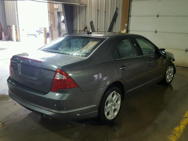 3FAHP0HA7BR346440 - 2011 FORD FUSION SE GRAY photo 4