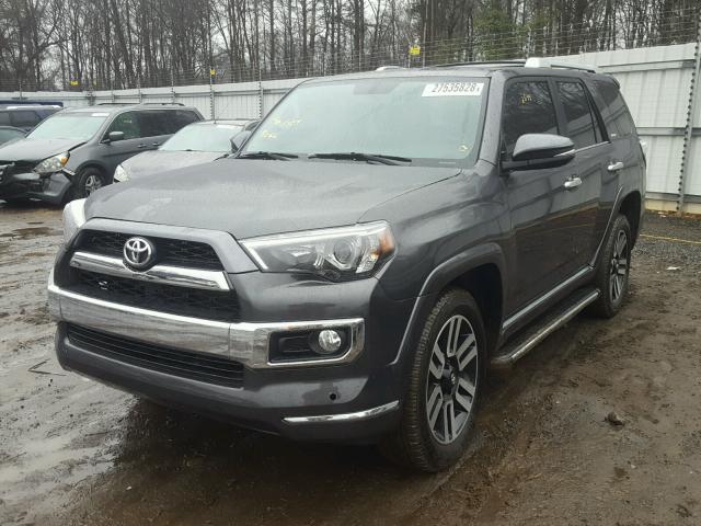 JTEBU5JR4G5286709 - 2016 TOYOTA 4RUNNER SR GRAY photo 2