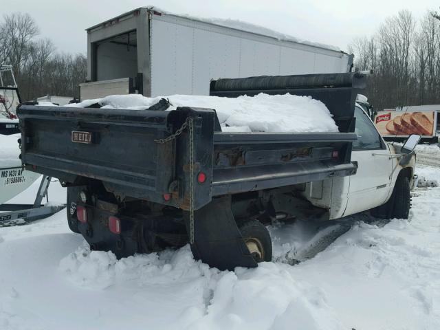 1GDJK34N2NE547427 - 1992 GMC SIERRA K35 WHITE photo 4