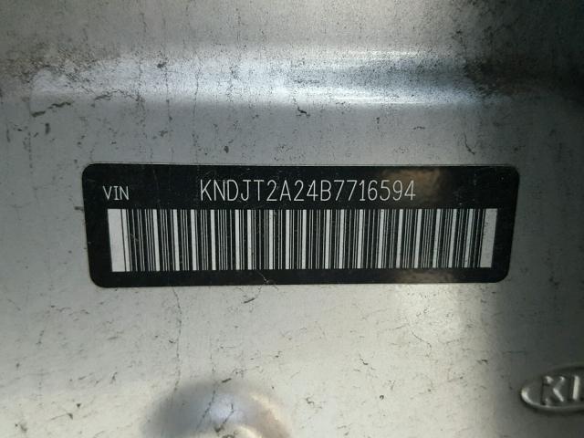 KNDJT2A24B7716594 - 2011 KIA SOUL + GRAY photo 10