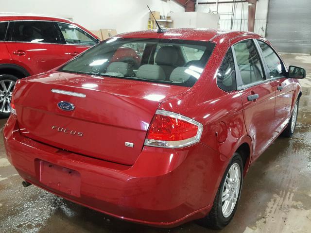 1FAHP3FN3BW146241 - 2011 FORD FOCUS SE RED photo 4