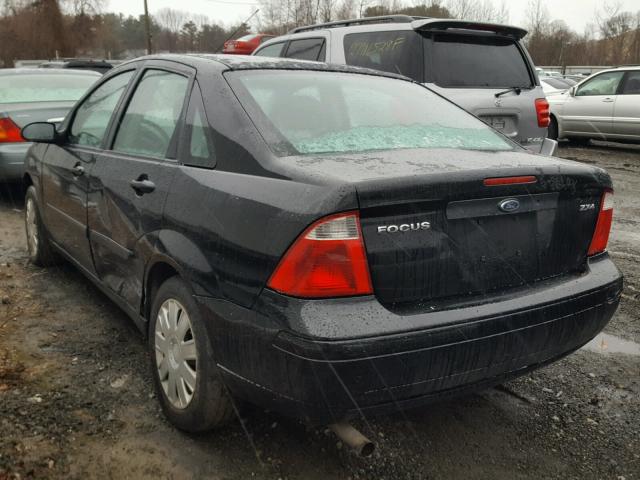 1FAFP34N46W157295 - 2006 FORD FOCUS ZX4 BLACK photo 3