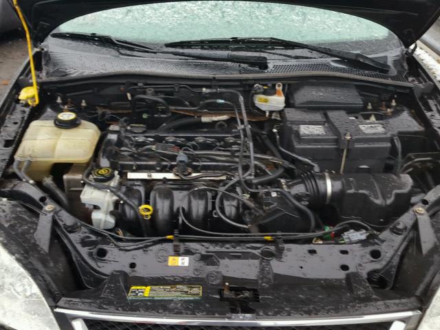 1FAFP34N46W157295 - 2006 FORD FOCUS ZX4 BLACK photo 7