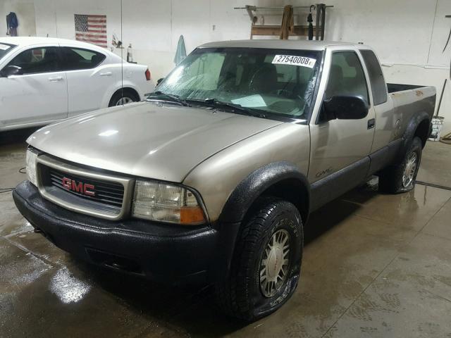 1GTCT19W518139271 - 2001 GMC SONOMA BEIGE photo 2