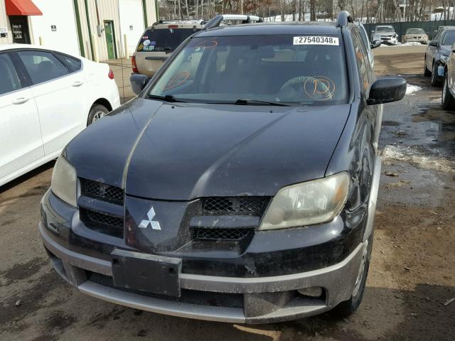 JA4LZ41GX3U070747 - 2003 MITSUBISHI OUTLANDER BLACK photo 2