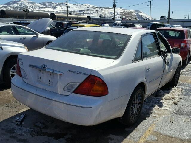 4T1BF28B92U262888 - 2002 TOYOTA AVALON XL WHITE photo 4