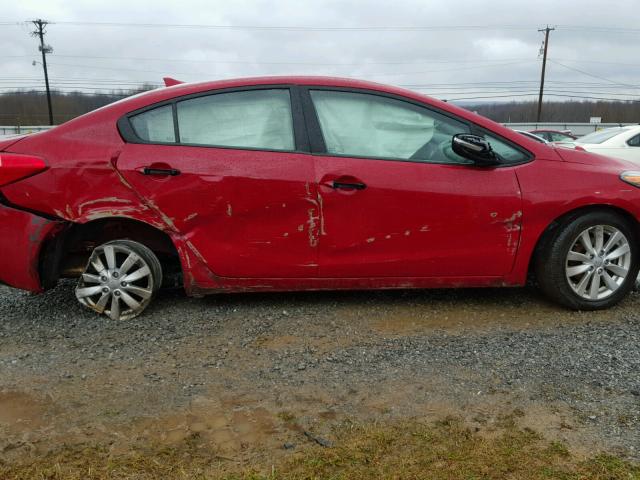 KNAFX4A64G5567015 - 2016 KIA FORTE LX RED photo 9