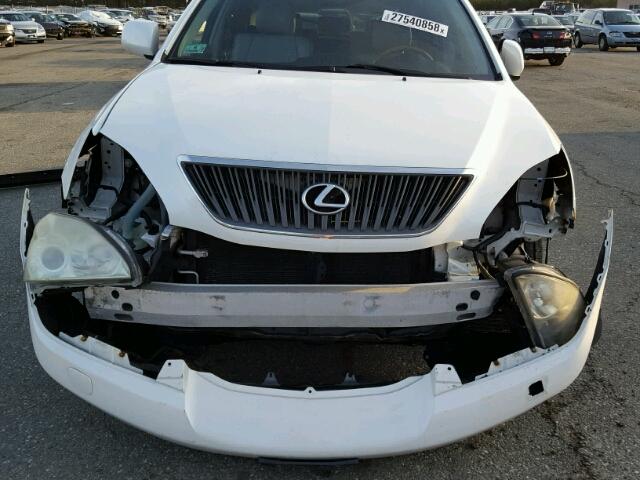 2T2HA31U15C080677 - 2005 LEXUS RX 330 WHITE photo 9