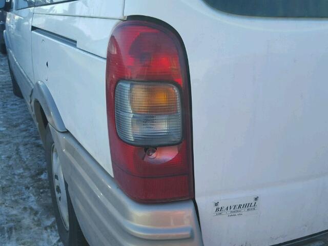 1GMDX03EX2D288931 - 2002 PONTIAC MONTANA WHITE photo 10