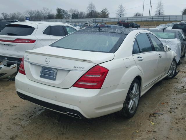 WDDNG9EB2DA528984 - 2013 MERCEDES-BENZ S 550 4MAT WHITE photo 4