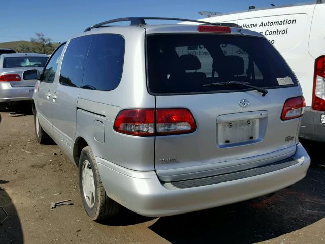 4T3ZF13C23U512005 - 2003 TOYOTA SIENNA LE SILVER photo 3