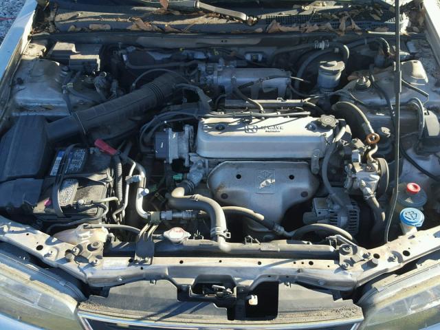 1HGCD5683TA135324 - 1996 HONDA ACCORD DX GOLD photo 7