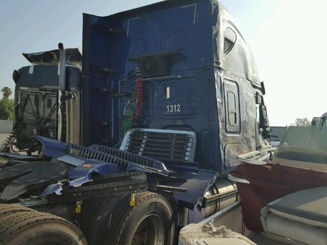 3AKJGLDR5HDHK5599 - 2017 FREIGHTLINER CASCADIA 1 BLUE photo 4