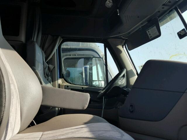 3AKJGLDR5HDHK5599 - 2017 FREIGHTLINER CASCADIA 1 BLUE photo 5