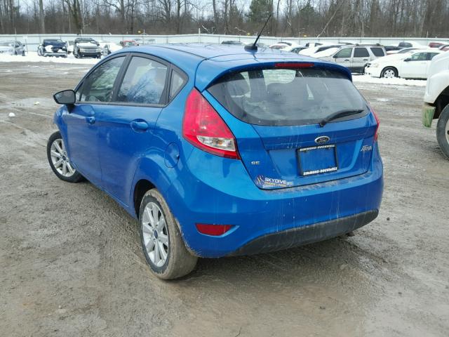 3FADP4EJ7DM153103 - 2013 FORD FIESTA SE BLUE photo 3