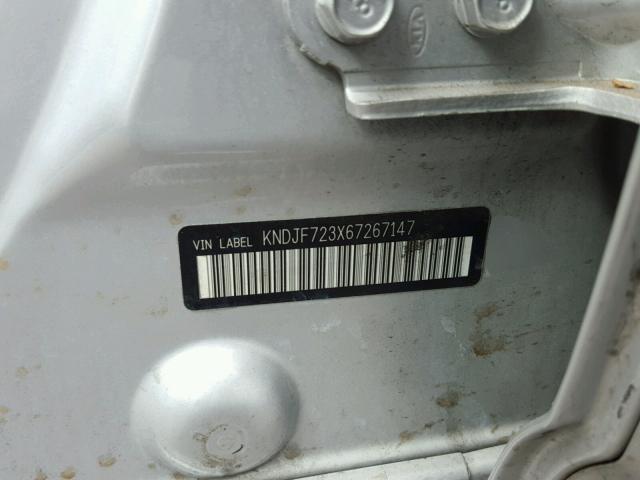 KNDJF723X67267147 - 2006 KIA NEW SPORTA SILVER photo 10