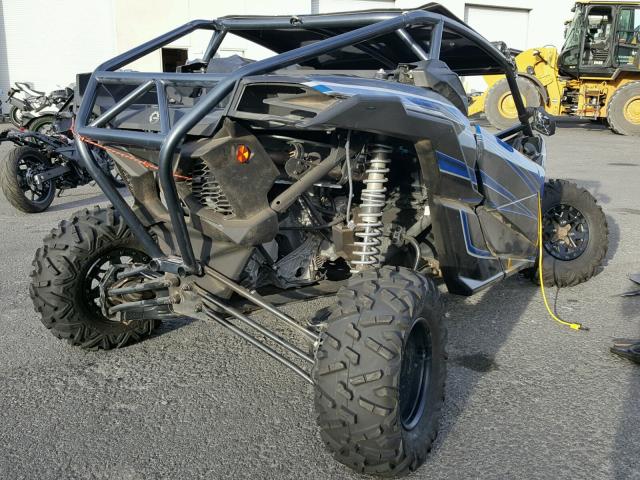 3JBVDAW23HK000137 - 2017 CAN-AM MAVERICK X BLACK photo 4