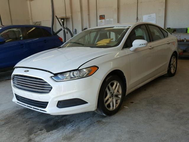 3FA6P0H72DR121132 - 2013 FORD FUSION SE WHITE photo 2