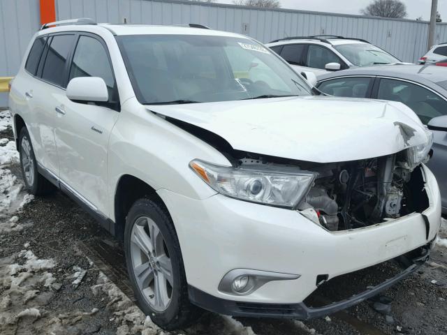 5TDDK3EH1DS210332 - 2013 TOYOTA HIGHLANDER WHITE photo 1