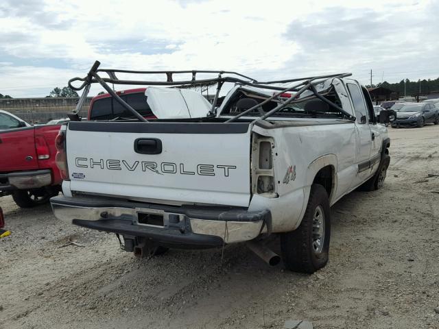 1GCHK29205E303304 - 2005 CHEVROLET SILVERADO WHITE photo 4