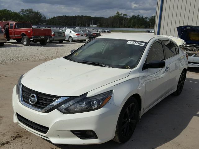 1N4AL3AP3HC256965 - 2017 NISSAN ALTIMA 2.5 WHITE photo 2