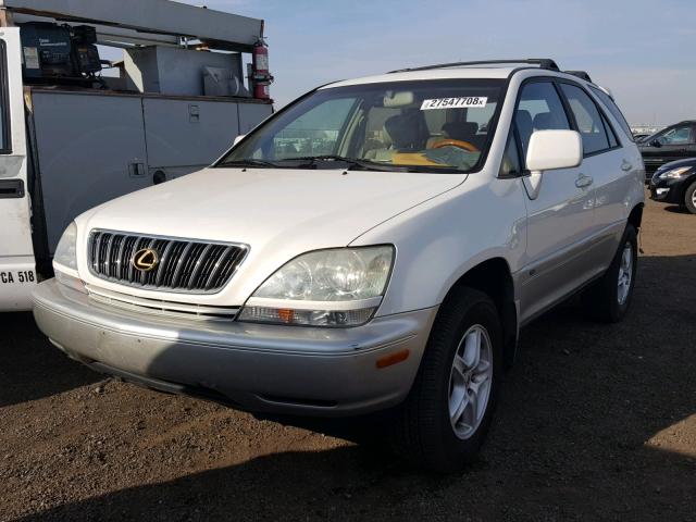 JTJHF10UX10184534 - 2001 LEXUS RX 300 WHITE photo 2