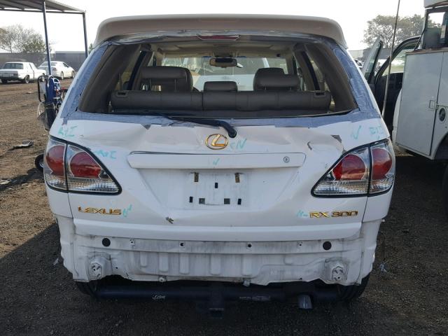 JTJHF10UX10184534 - 2001 LEXUS RX 300 WHITE photo 9