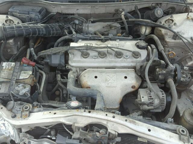 1HGCG5647WA168559 - 1998 HONDA ACCORD LX SILVER photo 7