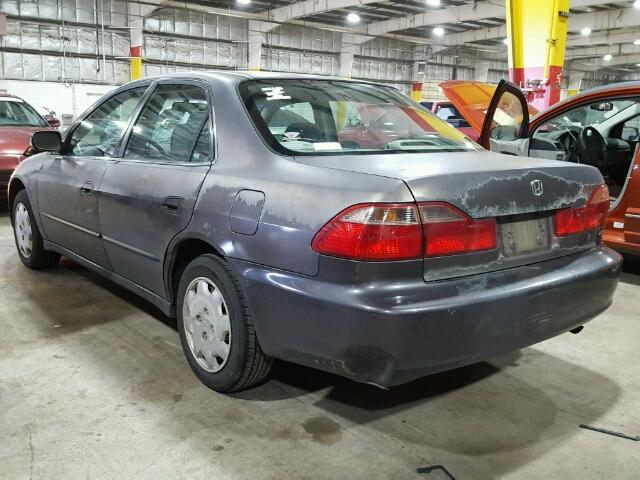 1HGCG5642WA111217 - 1998 HONDA ACCORD LX BLACK photo 3