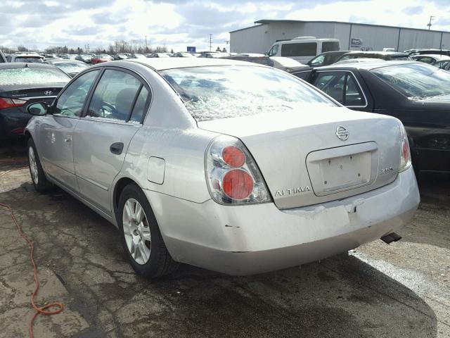 1N4AL11D35C326440 - 2005 NISSAN ALTIMA S SILVER photo 3