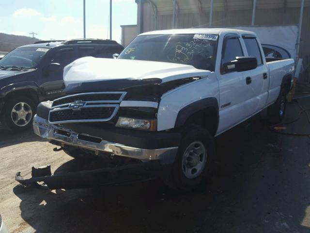 1GCHK23U37F198331 - 2007 CHEVROLET SILVERADO WHITE photo 2