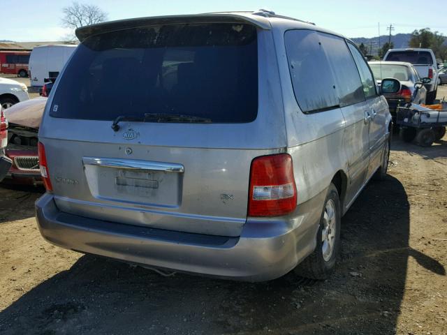 KNDUP132356668802 - 2005 KIA SEDONA EX SILVER photo 4