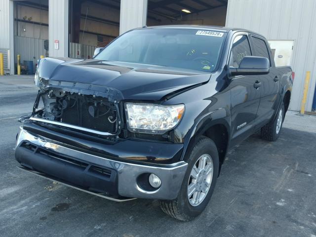 5TFDM5F17CX031048 - 2012 TOYOTA TUNDRA CRE BLACK photo 2