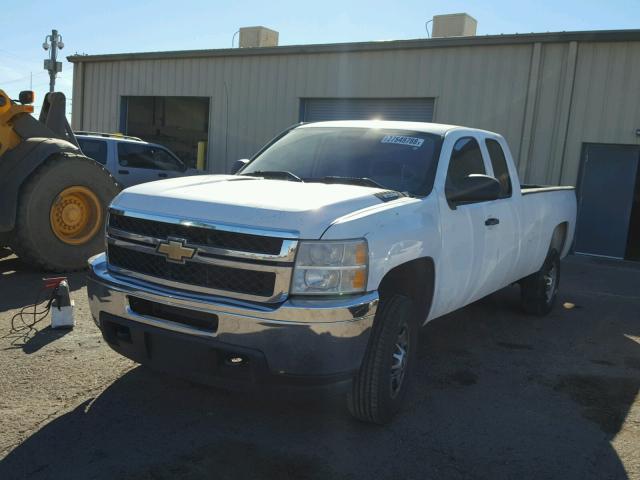 1GC2CVCGXBZ182360 - 2011 CHEVROLET SILVERADO WHITE photo 2