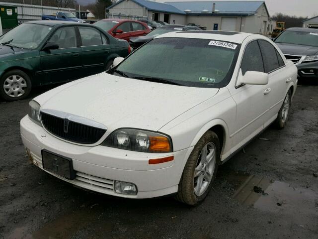 1LNHM86SX2Y665065 - 2002 LINCOLN LS 白色 照片 2