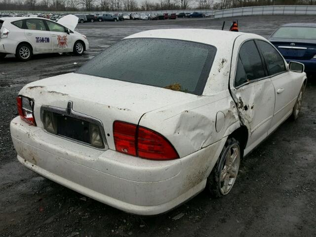 1LNHM86SX2Y665065 - 2002 LINCOLN LS 白色 照片 4