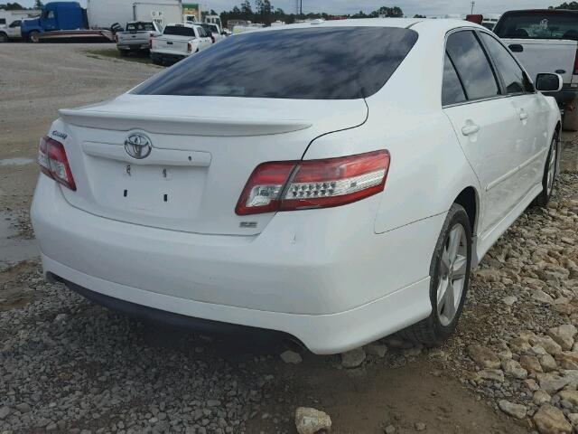 4T1BF3EK2BU749151 - 2011 TOYOTA CAMRY BASE WHITE photo 4